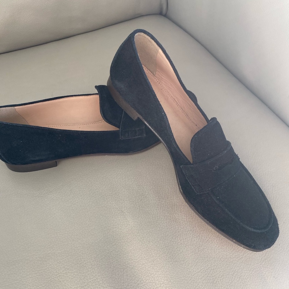 Suede black loafers